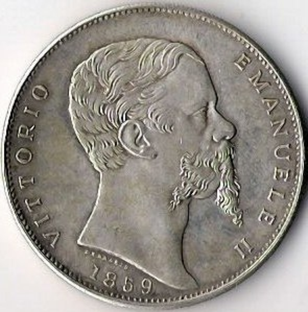 Eine Silbermünze aus Italien aus dem Jahr 1859 mit dem Bild eines bärtigen Mannes und der Inschrift "Vittorio Emanuele II" auf einem weißen Hintergrund.