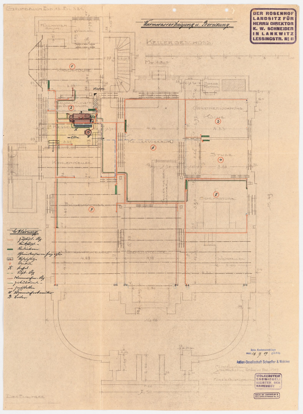 Schwarz-weißes Architekturdiagramm des Rosenhof-Krankenhauses in Hamburg, Deutschland, das detaillierte Pläne mit beschrifteten Räumen, Fluren und ausführlicher Verdrahtung der Struktur zeigt.