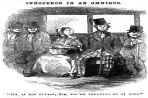 Eine Gruppe von Menschen sitzt in einem Zug, eine Frau in der Mitte hält einen Korb, während der Text oben und unten 'Unschuld in einer Omnibus' lautet.